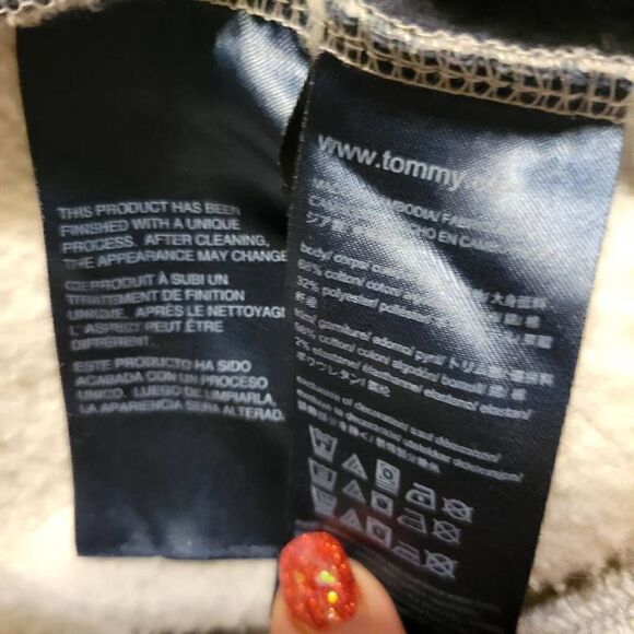 Tommy Hilfiger Women's Size SP Crew Neck Sweatshirt - Picture 7 of 7